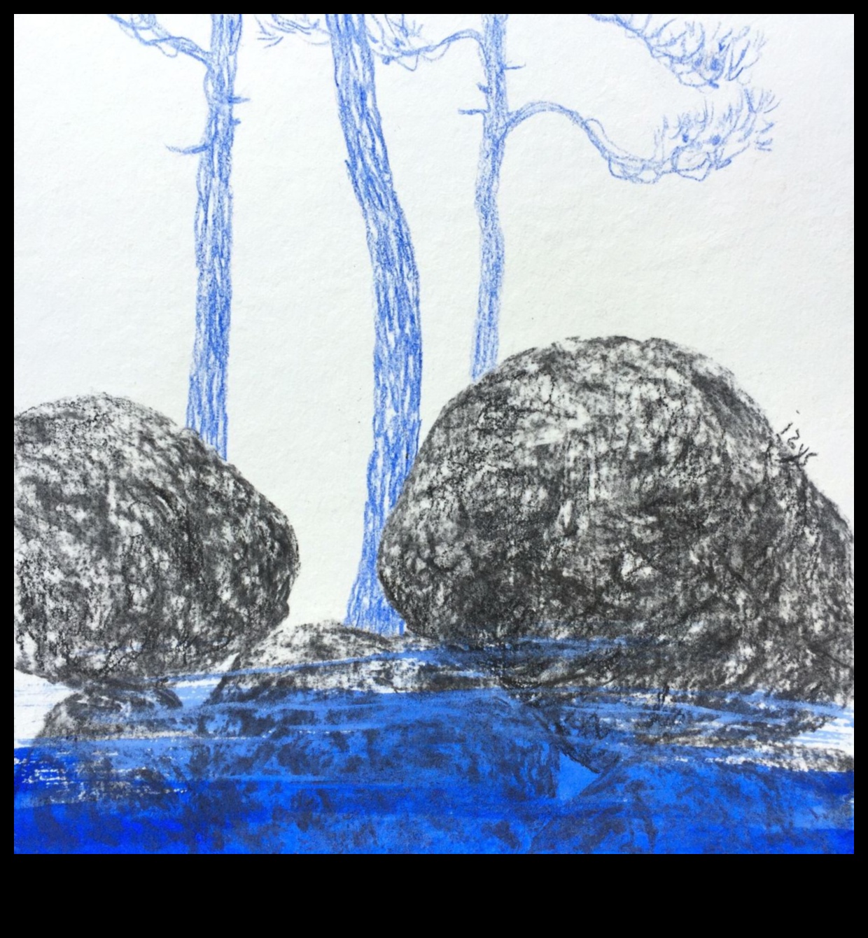 Ogļu un tintes saplūšana: dinamisku kombināciju izpēte