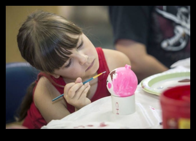 Bērnu māla keramika: roku celtniecība un māla darinājumi