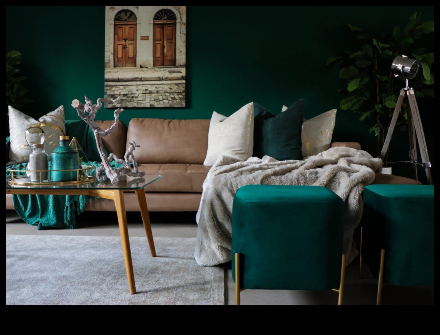 Kā savā interjerā iekļaut krāsainus akcentus