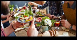 Ēšanas sociālais aspekts: baudas un uztura līdzsvarošana