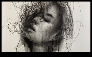 Ogļu un tintes saplūšana: dinamisku kombināciju izpēte