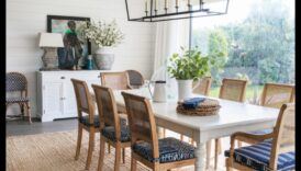 Kādi ir daži efektīvi padomi, kā izrotāt āra ēdamzonu ar piekrastes noskaņu?